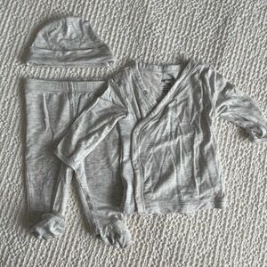 NWOT Carter's 3-Piece PurelySoft Top, Pants, and Hat Set